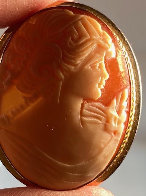 14K GF Van Dell Cameo Pinback (1 of 4)