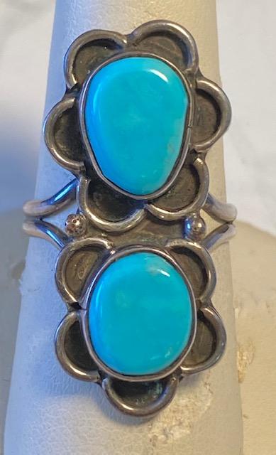 Navajo Indian Turquoise Sterling Ring (1 of 2)