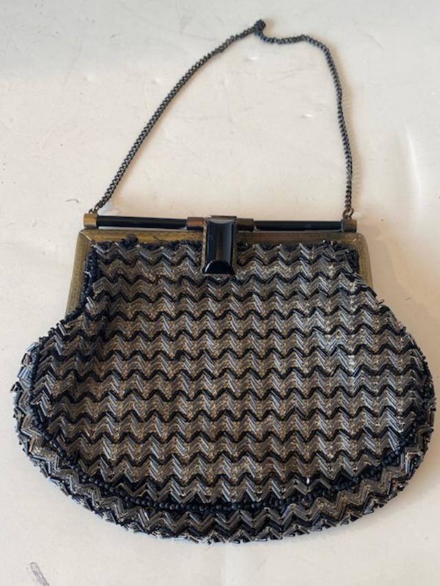 Black Beaded Vintage Purse ca 1940-1950 (1 of 3)