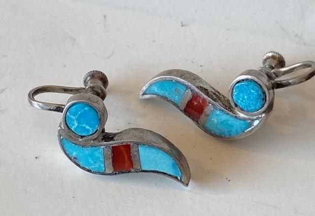 Navajo Turquoise and Coral Screwback Earrings: Vintage Native American Indian sterling Silver screwback earrings with turquoise and corral. Unsigned. Approximately .5" FREE DOMESTIC SHIPPING