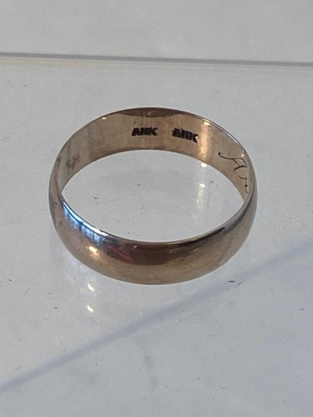 1950 10K Gold Ring: Tested 10k gold band inscribed "Arne 7/6/50" and stamped AHK/ 2.7 grams, size 8.75. FREE DOMESTIC SHIPPING