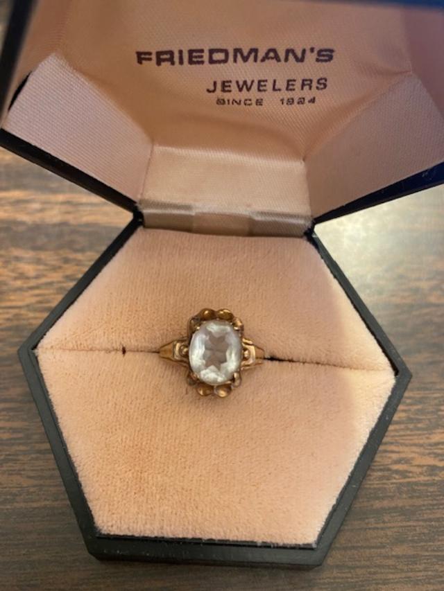 10K Gold Ring With Clear Stone (1 of 4)
