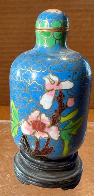Chinese Cloisonne Snuff Bottle Signed (1 of 4)