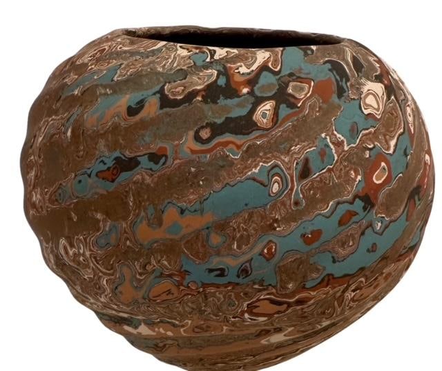 Samuel Quezada Signed Mata Ortiz Pot (1 of 3)