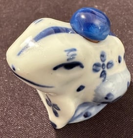 Chinese Porcelain Signed Frog Snuff Bottle