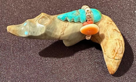 Native American Zuni Signed Hand Carved Stone Wolf Fetish