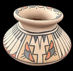 Minnie Vigil Signed Santa Clara Pot Unusual Santa Clara Pueblo Colors