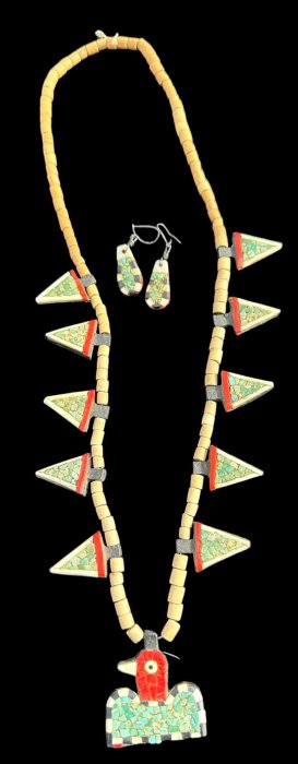 Antique Santo Domingo Kewa Necklace and Earring Set
