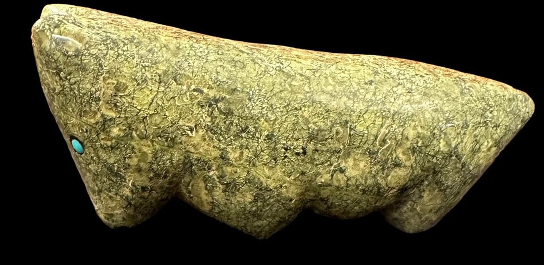 Zuni Green Jasper Stone Fetish Bear Turquoise Eyes (1 of 3)