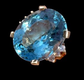 14k Gold and Blue Aquarmarine Ring with Diamond Accents Large Stone
