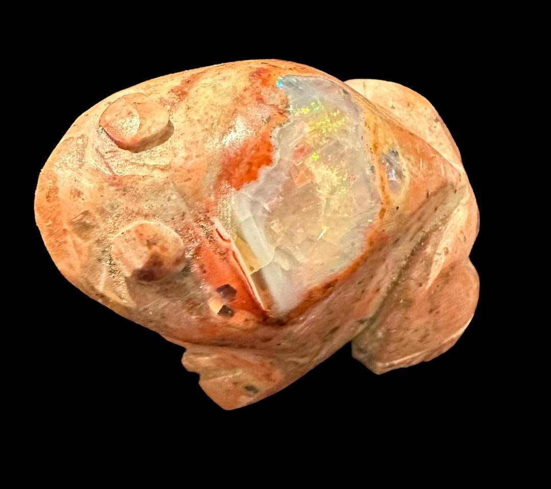 Native American Zuni Frog Fetish with Opal (1 of 2)