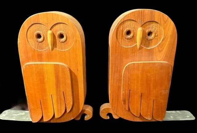 Mid Century Owl Wood Bookends (1 of 5)