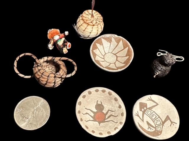 Lot of Native American Miniatures (1 of 4)