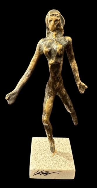 Bronze Running Nude Woman on Marble Base: Bronze statue of a nude woman running on a marble base. Total measurement is 8.5". Bronze measures 7.75". Base and leg are both signed by artist. See photos for signature details. Domestic shipping $2