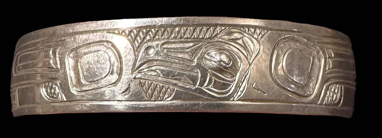 Tlingit Alaskan Signed D. Chilton "Raven" Sterling Cuff Bracelet (1 of 3)