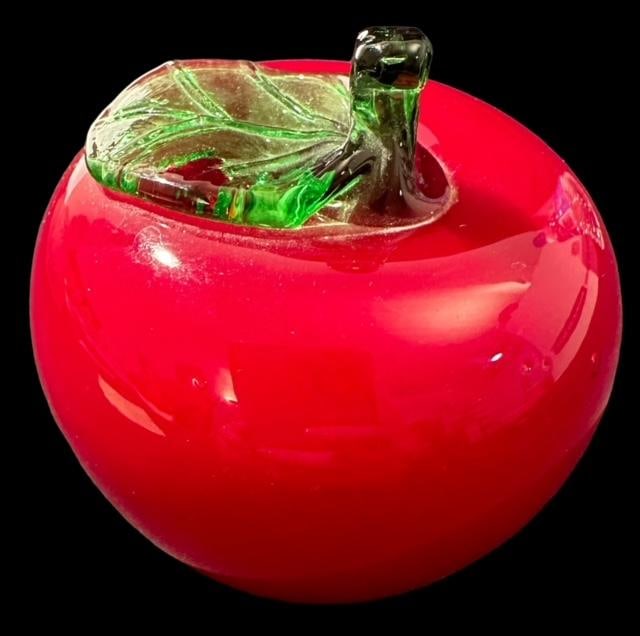 Italian Murano Glass Apple Paperweight (1 of 3)
