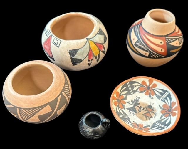 Lot of Five Miniature Native American Pottery Pieces (1 of 5)