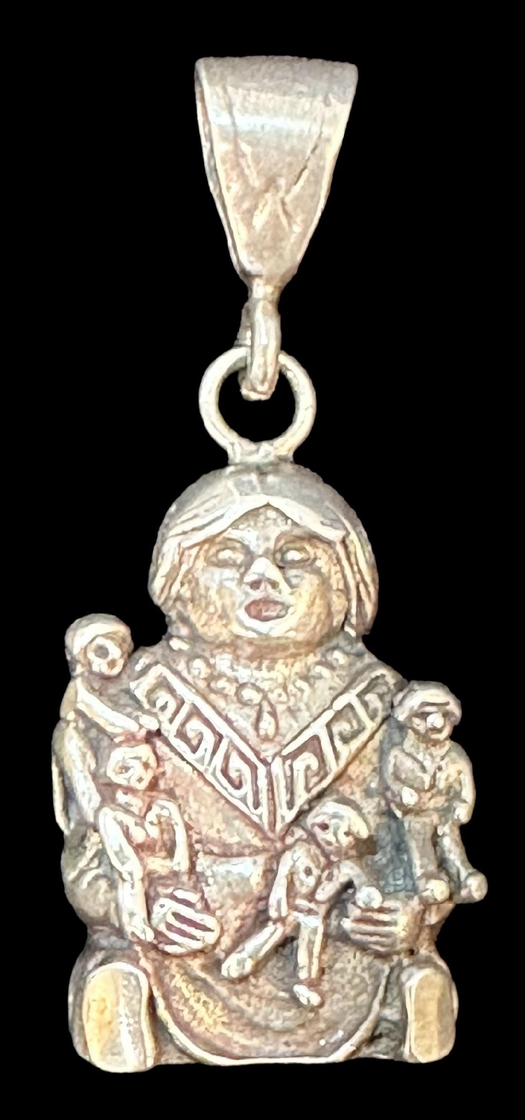 Native American Navajo Sterling Signed Storyteller Pendant (1 of 3)