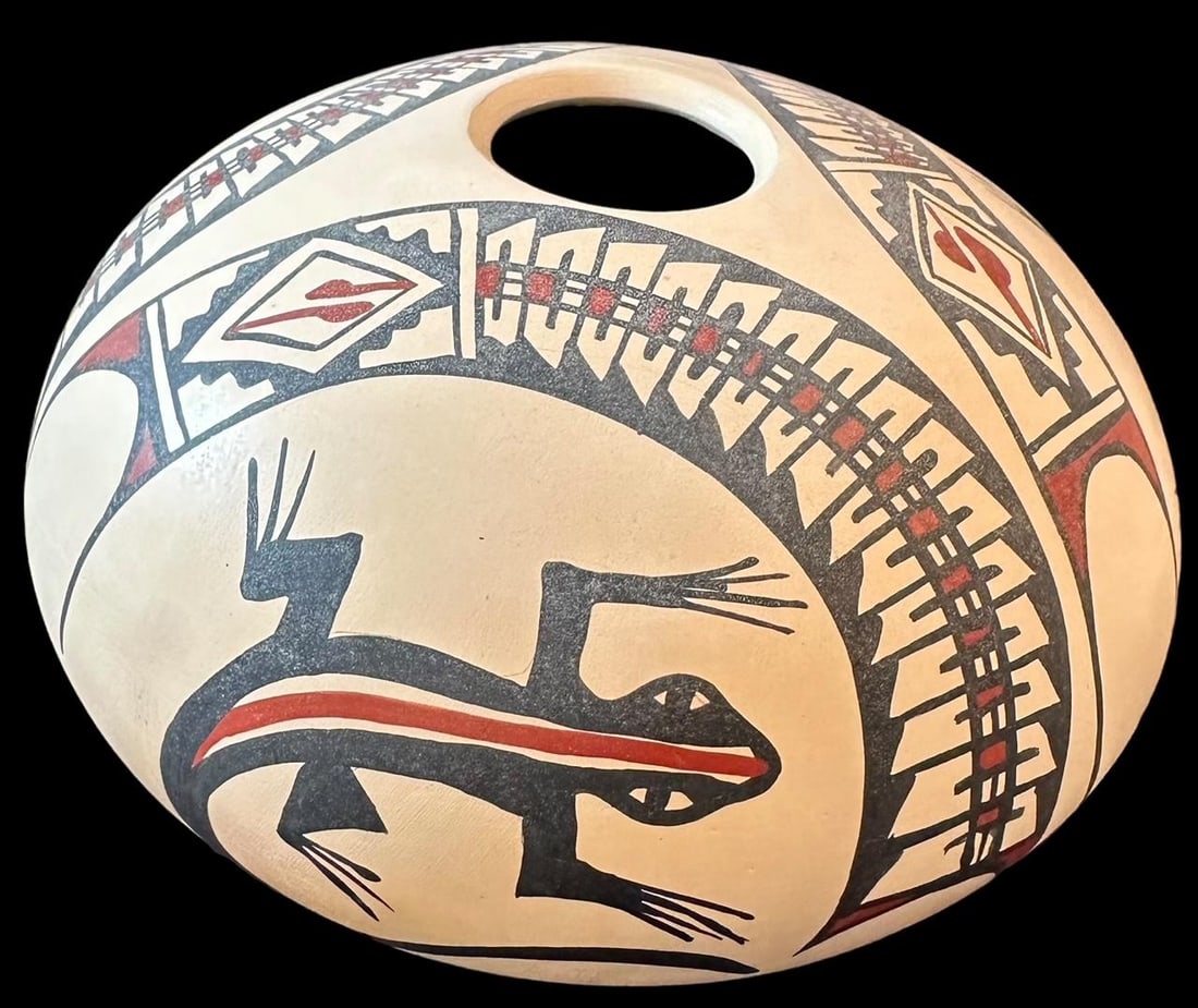 M. Olivas Signed Mata Ortiz Seed Pot (1 of 5)