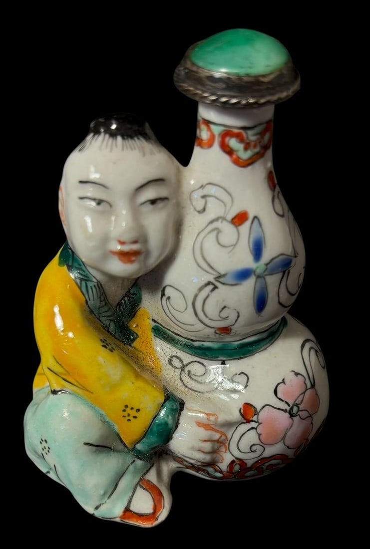 Painted Porcelain Chinese Snuff Bottle (1 of 3)