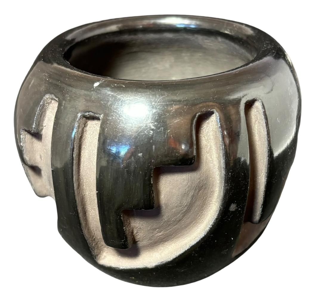 Belen Tapia Santa Clara Pueblo Blackware Pottery Bowl: Belen Tapia (1916-1999) Santa Clara Pueblo signed blackware pottery. Measures 3"x3.5" Domestic shipping $12.