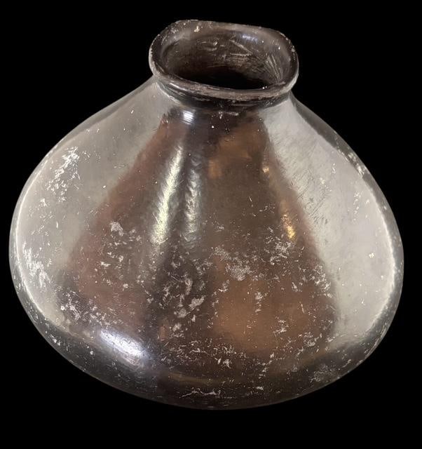 Native American Santa Clara Blackware Pot Signed Javier Martinez (1 of 2)