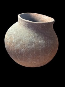 Native American Red Pottery Vase ca 1200 CE