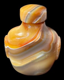 Chinese Banded Chocolate Agate Snuff Bottle