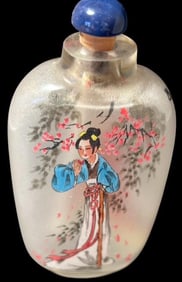 Hand Painted Geisha Glass Snuff Bottle
