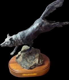 Limited Edition 61/950 Bronze Wolf by Carl Regatti 1995