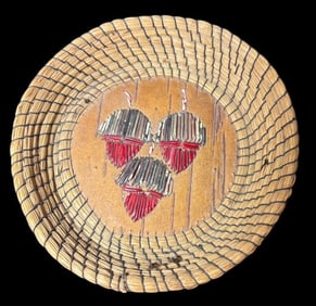 Vintage Native American Pine Needle, Sweet Grass and Porcupine Quill Woven Basket