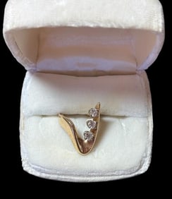14K Gold Freeform Style Ring with Three Diamonds