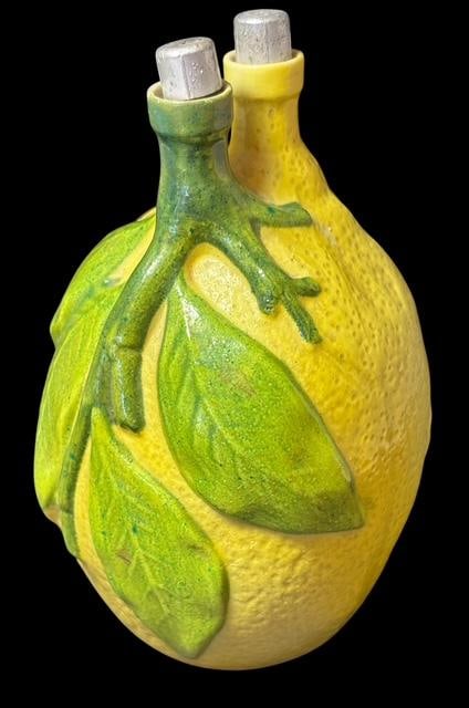 Vintage Citronnade Sauvinet Malakoff Porcelain Lemon Juice Bottle: Vintage porcelain lemon juice bottle with original lids intact. Citornnade Sauvinet Malakoff. Measures 4.5". For in-house shipping, select "bidder arranged". Domestic shipping $10.