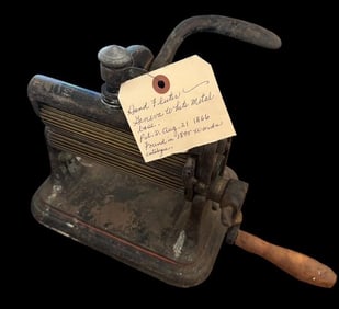 Antique Geneva Cast Iron Hand Fluter For Collars and Cuffs