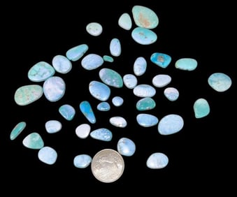 Lot of Turquoise Cabs