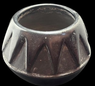 Native American Santa Clara Blackware Vase Signed Pablita