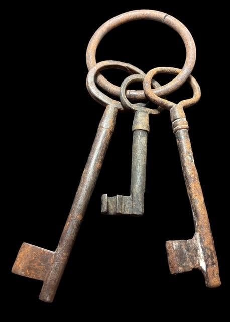Three Antique Jailhouse Keys on Key Ring (1 of 2)
