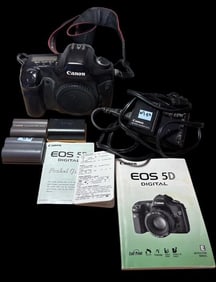 Canon EO-S-5D Camera with Batteries and Charger