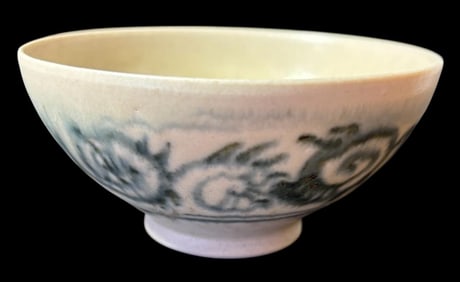 Antique Chinese Porcelain Rice Bowl