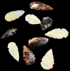 Lot of Ten Small Arrowheads
