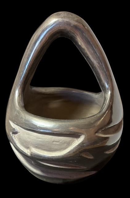 Frances Salazar Signed Santa Clara Pueblo Blackware Pottery Handled Bowl (1 of 4)