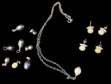 Lot of Freshwater and Cultured Pearl Jewelry Pieces