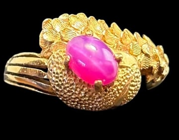 18K Gold and Star Ruby Ring