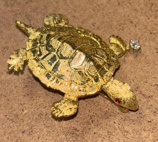 Scully and Skully 18K Gold Turtle Brooch with Ruby and Diamond