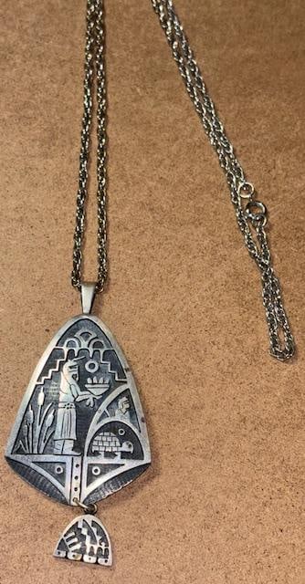 Native American Navajo Hallmark Signed Sterling Pendant (1 of 3)