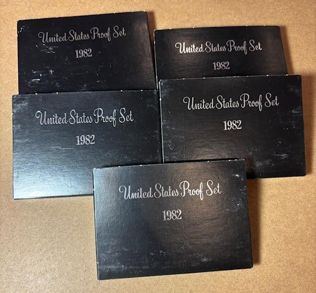 Five sets of 1982 US Coin Proof Sets (1 of 3)