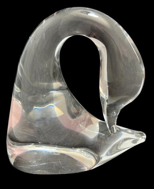 Signed Daum, France Art Glass Swan Figure: Art glass crystal swan figure. Signed Daum, France. Measures 4"x 4.5" x 2.25".