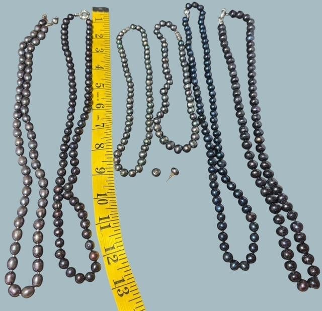 Lot of Seven Cultured Pearl Necklaces and Earrings (1 of 2)