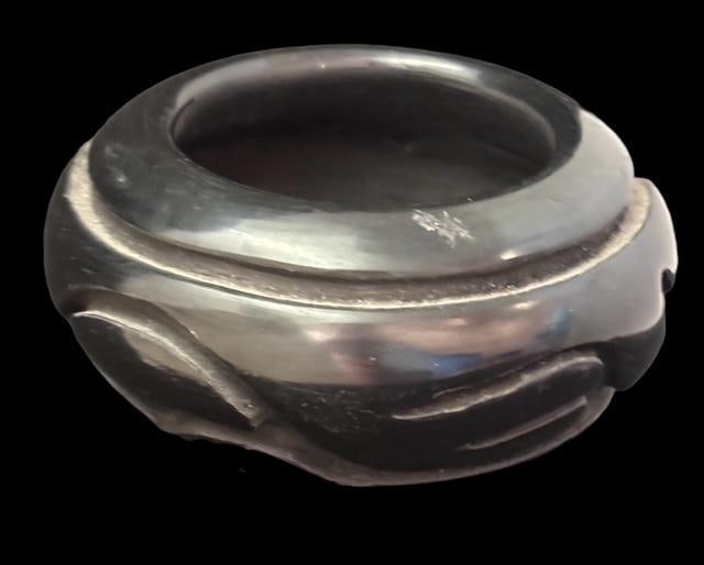 Native American Santa Clara Pueblo Signed Denise Martinez Round Pot: Native American Santa Clara Pueblo round pottery vessel. Signed Denise Martinez. Measures 2.5" x 3.5".