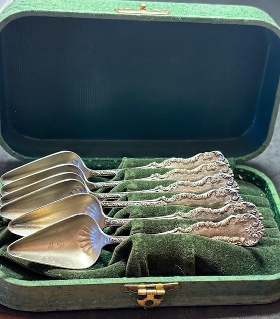 Victorian Sterling Silver Set of Dessert Spoons (1 of 3)